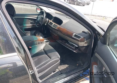 2003 BMW 760Li z USA, uszkodzony, nr VIN WBAGN83463DK10660